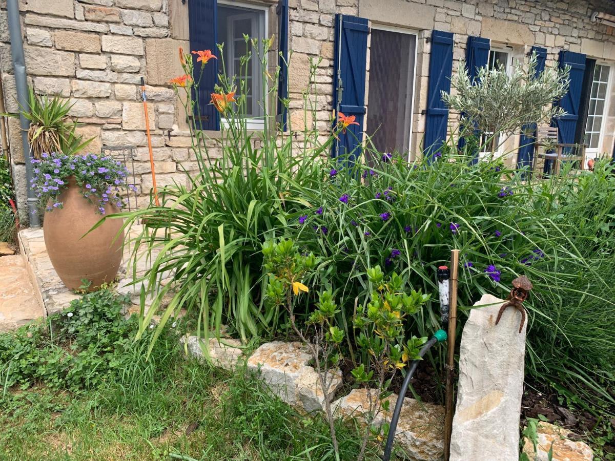 Gite La Longere Bleue Caylus Eksteriør bilde